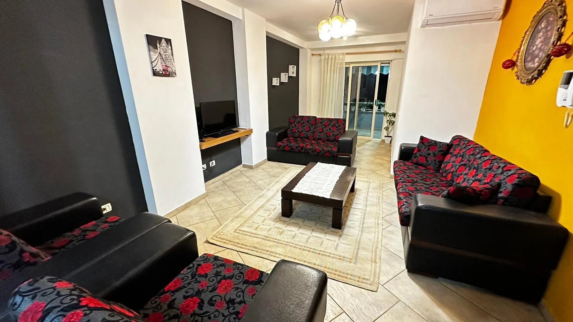 شقة Tirana City Inn